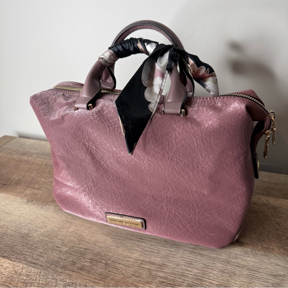 ADRIENNE VITTADINI Mauve Lavender Boston Speedy Style Handbag Shimmer Scarf - Picture 2 of 13